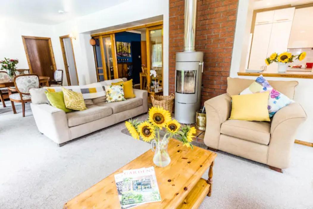 Home Comforts In Peaceful 2 Acres Inverness Bagian luar foto