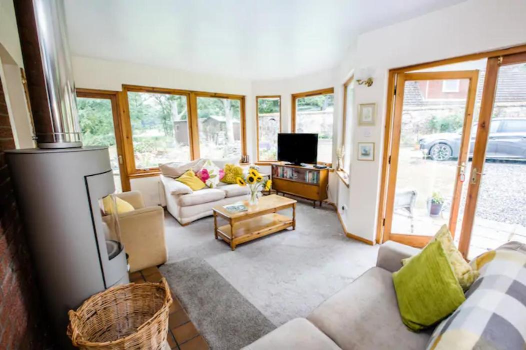 Home Comforts In Peaceful 2 Acres Inverness Bagian luar foto